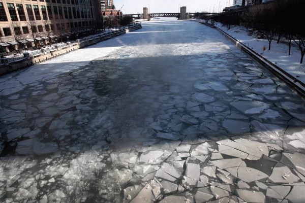 Las impresionantes imágenes que deja el vórtice polar que azota a Estados Unidos