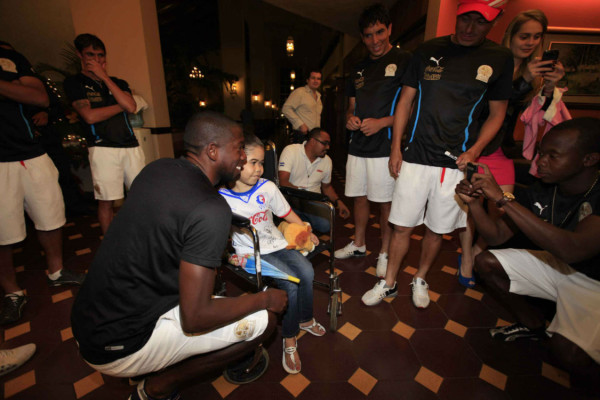 Dania, la niña que emocionó a los merengues.