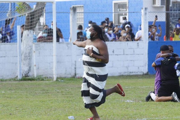¡La Ceiba está de fiesta y 'La More' se roba el show en la celebración del título de Victoria!