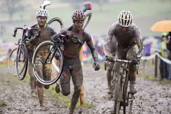 Imágenes curiosas de este sábado por el mundo