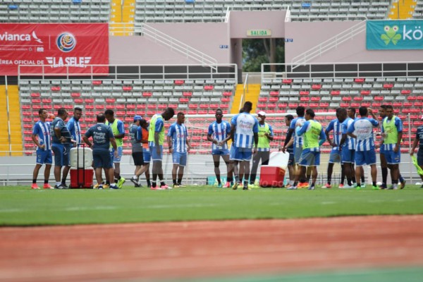 Michaell Chirinos ya marcó gol en el Nacional de Costa Rica y mirá quién estuvo presente