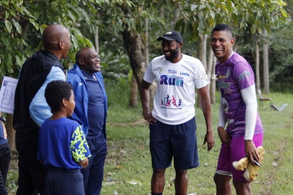 Fotos: Carlo Costly vuelve a sudar la camisa del Platense 14 años después de su debut