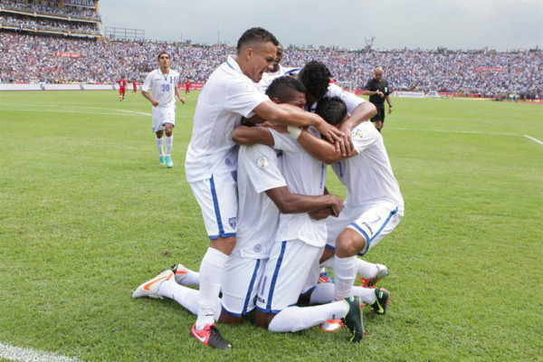 Honduras clasifica a la hexagonal al golear a Canadá