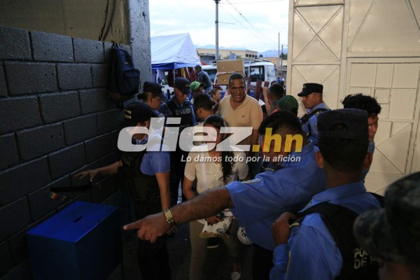 FOTOS: Pleito, colorido, sangre y todo lo que no viste por la TV de las semifinales