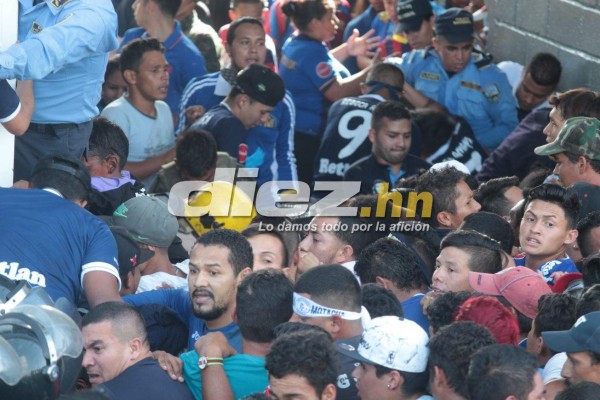 Impactantes: Las fotos de la tragedia y los minutos de terror en el Nacional