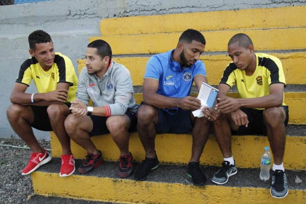 Las sorprendentes imágenes que no viste por tv en juego de Real España ante Motagua