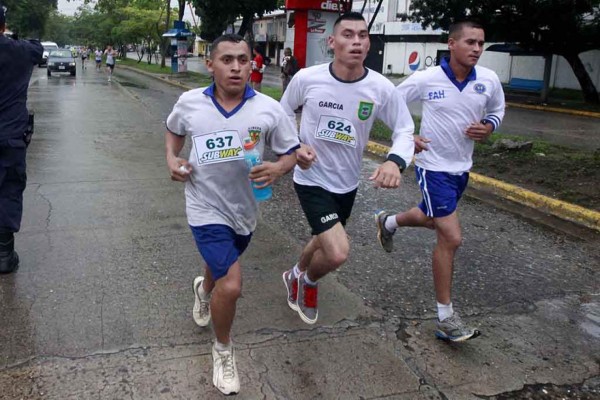 Las mejores imágenes de la Maratón ' Corriendo por la Salud”