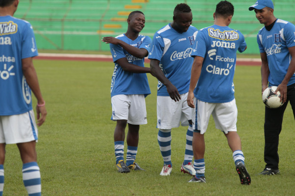 Honduras inició su preparación para choques ante Panamá y Canadá.
