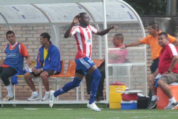 Atlético Municipal y Jaguares dieron espectáculo.