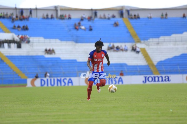 Con variantes: El 11 de Olimpia para enfrentar al Vida, confirmado por Pedro Troglio