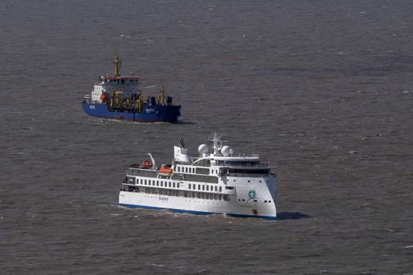 Greg Mortimer, el crucero que atracó en Montevideo con más de 100 casos de coronavirus