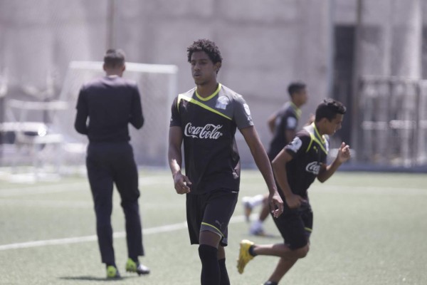 El 11 titular de hijos de jugadores que buscan brillar en Honduras