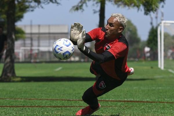 ¡Se cayó todo! Keylor Navas no jugará en México: Pumas se olvida del tico por la cantidad que pide Newell's