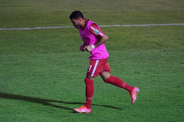 Los aficionados afuera del Cuscatlán, el cubano que llegó casi al entretiempo y la celebración de Alphonso Davies