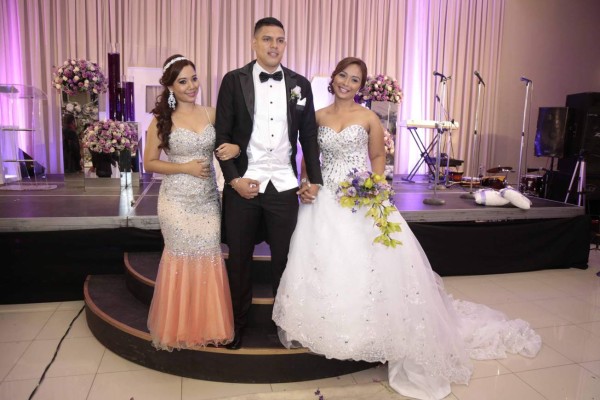 Ex futbolista Roy Posas contrae matrimonio en Tegucigalpa