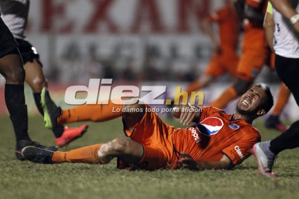 Las curiosas imágenes que no viste en TV del inicio de la fecha 11