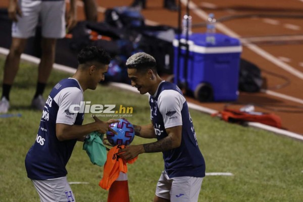 ¿Coito con un 4-3-3? Así fue el último entreno de Honduras antes del juego con Costa Rica