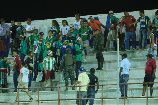 Juticalpa reprocha agresión de la barra del Marathón a sus aficionados y los declaran 'non grato'