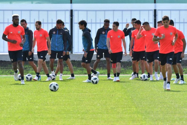 FOTOS: Keylor Navas causa furor en el primer entrenamiento de Costa Rica