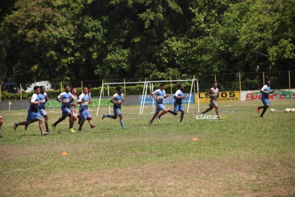 Semana determinante para el Vida: descartarán un fichaje y retorna Esdras Padilla