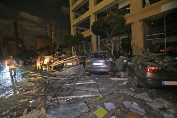 Lágrimas y muertos: Las impactantes nuevas imágenes de las explosiones en Beirut, Líbano