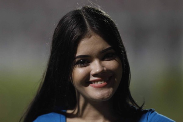 ¡LINDAS! Las ceibeñas derrocharon belleza en el partido del Vida-Real España