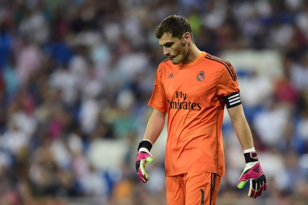Diez estrellas que se fueron por la puerta de atrás del Real Madrid