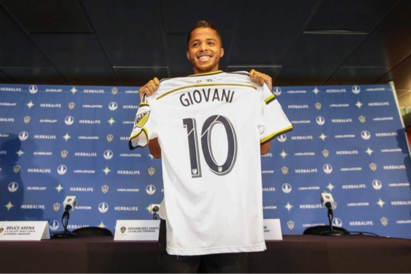 Los jugadores que llevan la número 10 por el mundo