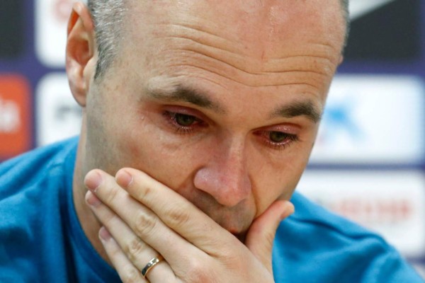 DESGARRADOR: Así anunció Iniesta su adiós del Barcelona tras 22 años de azulgrana