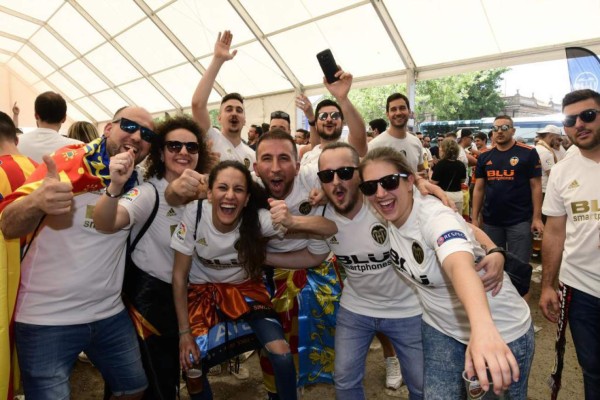 Hasta banderas de Honduras: El ambientazo previo a la final de la Copa del Rey en España&nbsp;&nbsp;