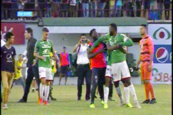 NO SE VIO: La furia de Arboleda y Troglio, juegos mecánicos y la belleza en Cortés