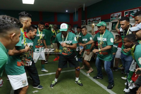 ¡Abrazos, lágrimas y besos! Eufórico festejo del Marathón tras coronarse campeón