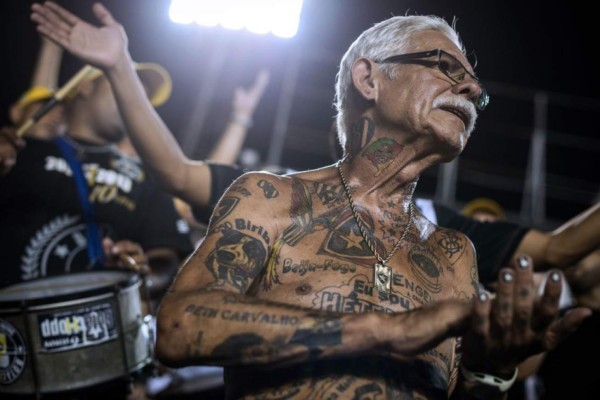 Delneri Martins Viana y sus 83 tatuajes del Botafogo de Brasil