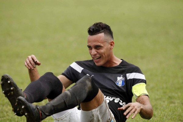 RUMORES Y FICHAJES: Marathón y Olimpia preparan bombazos