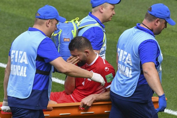 NO SE VIO EN TV: El beso, las lágrimas y las bellezas que adornaron el Bélgica-Túnez en Rusia 2018