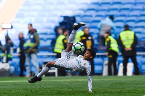 De tal palo tal astilla: Lo que no se vio en TV del Derbi de Madrid en el Bernabéu