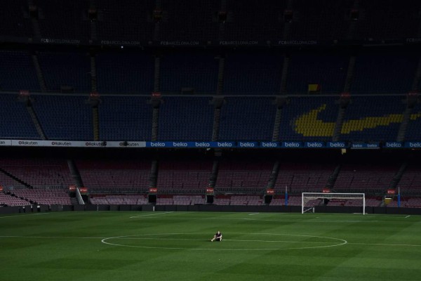 Las fotos de Andrés Iniesta en el Camp Nou que parten el corazón