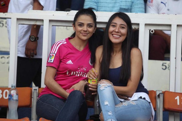 FOTOS: Las preciosuras que le dieron el toque a la jornada 14 de Liga Nacional