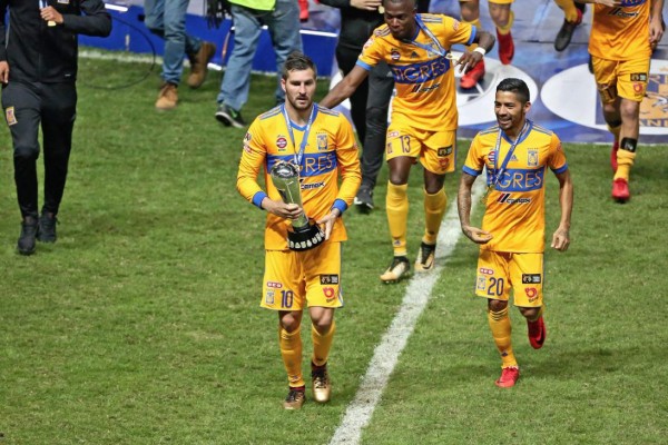 Celebración de Tigres tras ser campeón de la Liga Mx