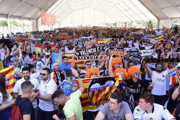 Hasta banderas de Honduras: El ambientazo previo a la final de la Copa del Rey en España&nbsp;&nbsp;