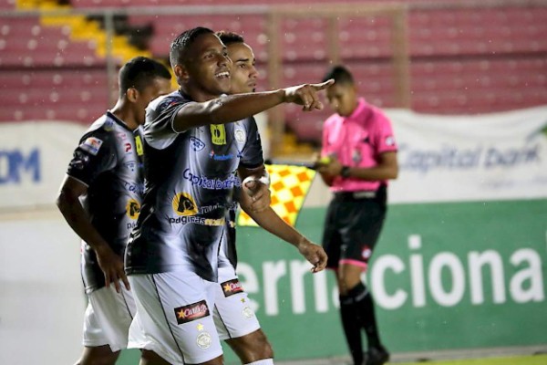 El once ideal de Centroamérica luego de la primera jornada en tres países de la región