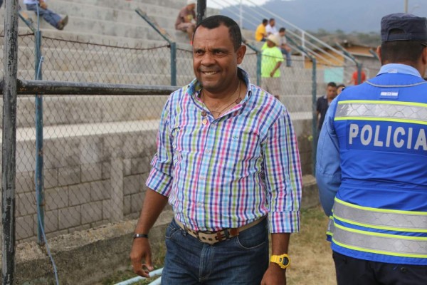 MERCADO: Hondureño se marcha a dirigir a EUA, Olimpia con fichajes y renovaciones en Motagua