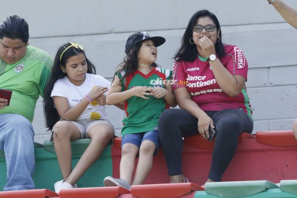 Fotos: Chicas lindas y ambiente familiar en las gradas del Yankel Rosenthal