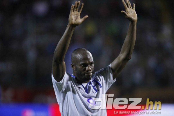 'El Rey' David se retiró del fútbol en un partido en el Morazán.