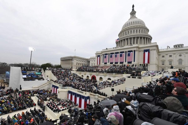 Las mejores fotos del primer día de Donald Trump como presidente de EEUU