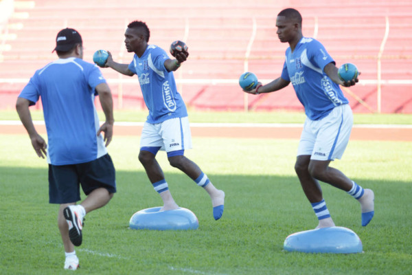 Honduras se prepara en San Pedro Sula para enfrentar a Panamá y Canadá.