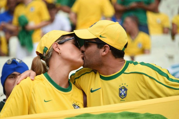 Los Mejores 'BESOS” del Mundial Brasil 2014