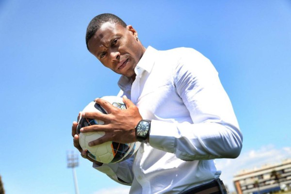 FOTOS: Messi y Cristiano compiten para ser el futbolista más guapo del mundo