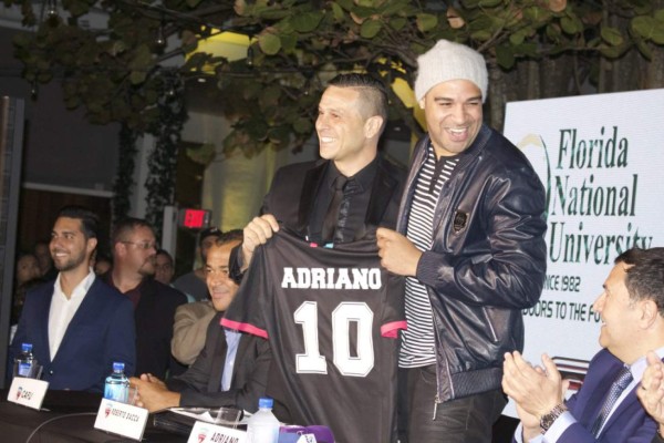 Así fue la presentación de Adriano con el Miami United FC