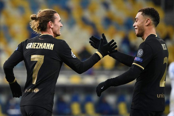 Fotos: Celebró como Cristiano Ronaldo en su propia cara y así reaccionó el astro portugués